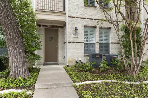 4830 Cedar Springs Rd #37, Dallas, TX 75219