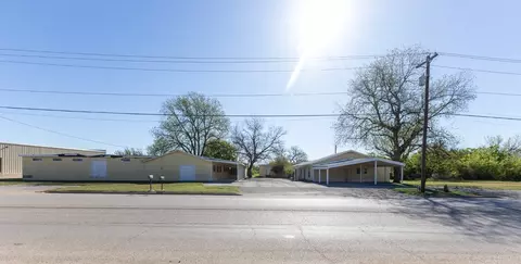 400 N Colorado St, Coleman, TX 76834