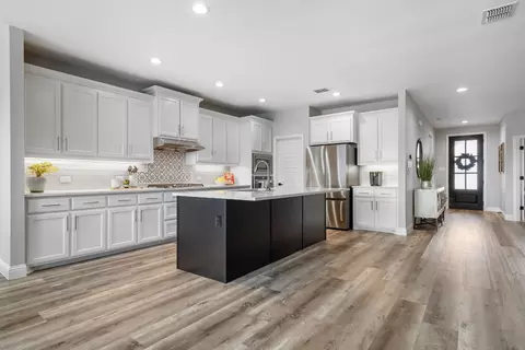 242 Clairmont Dr, Ponder, TX 76259