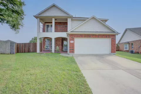 2004 Bree Ct, Fort Worth, TX 76131
