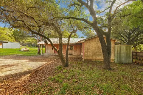 166 Live Oak Trl, Blum, TX 76627