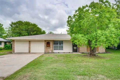 1205 S Benton St, Corsicana, TX 75110