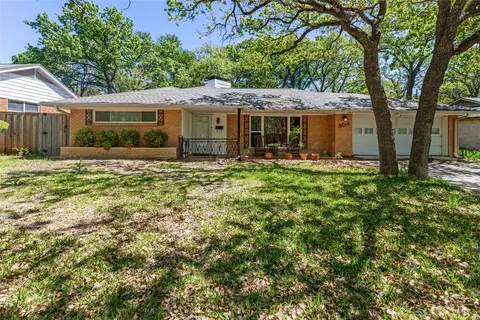 504 King Richard St, Irving, TX 75061