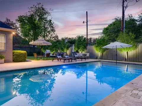 5761 Greenbrier Dr, Dallas, TX 75209