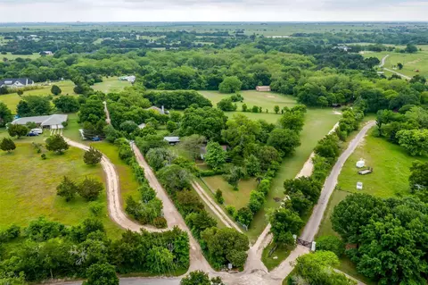 640 Cox Rd, Waxahachie, TX 75167