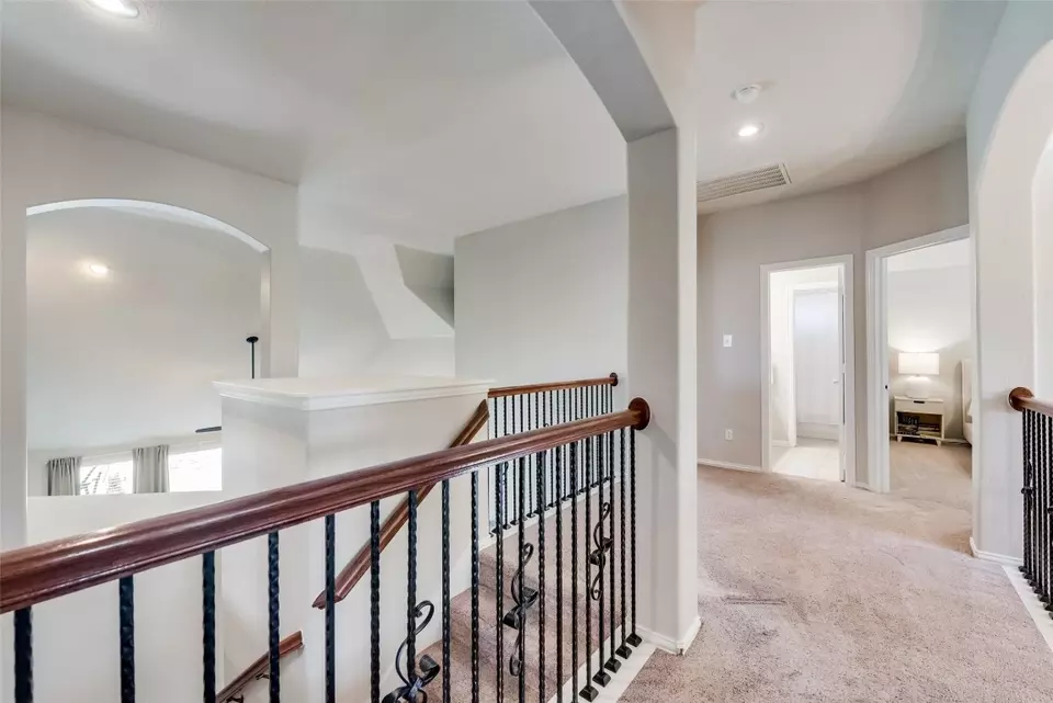 Entry Way - 1447 Pilgrim Ct, Rockwall, TX 75087 photo 4 of 4