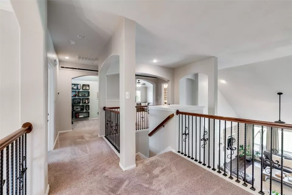 Entry Way - 1447 Pilgrim Ct, Rockwall, TX 75087 photo 3 of 4