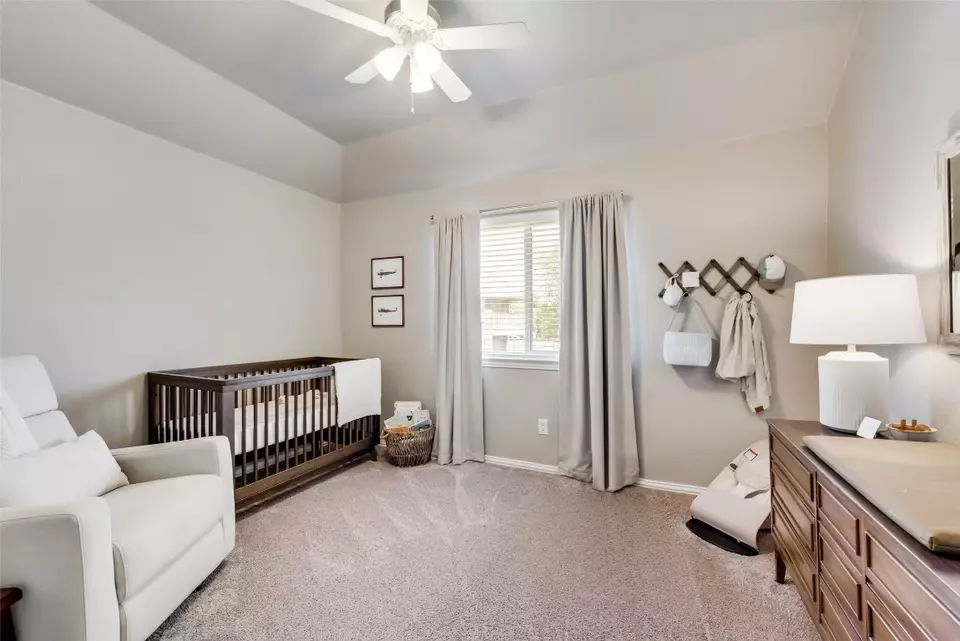 Bedroom - 1447 Pilgrim Ct, Rockwall, TX 75087 photo 4 of 6