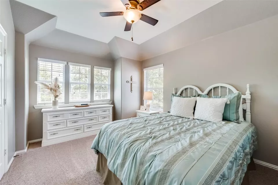 Bedroom - 1447 Pilgrim Ct, Rockwall, TX 75087 photo 2 of 6