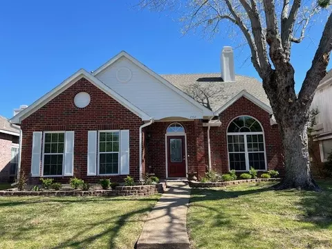 2102 Lantana Dr, Garland, TX 75040