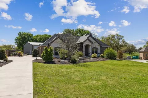 111 Flying Diamond Dr, Springtown, TX 76082