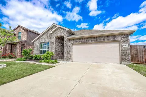 15912 Hayes Ridge Dr, Fort Worth, TX 76177