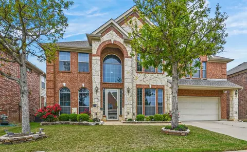 9901 Crawford Farms Dr, Fort Worth, TX 76244