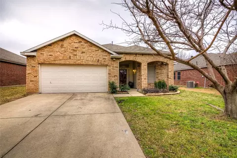 1309 Riverside Rd, Roanoke, TX 76262