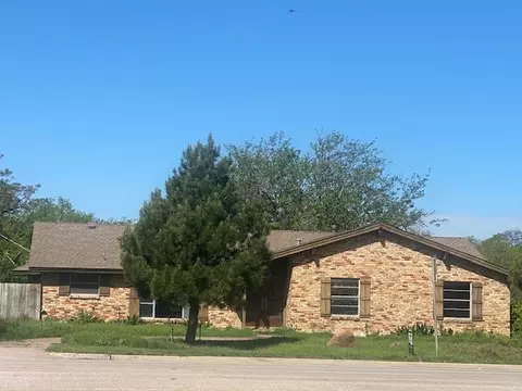 6100 Crowley Rd, Edgecliff Village, TX 76134