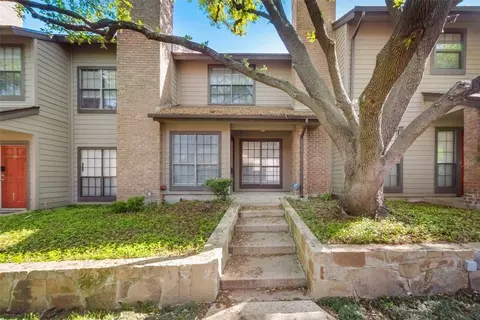 9910 Royal Ln #1304, Dallas, TX 75231