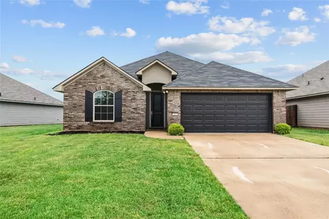 169 Cullom Dr, Bossier City, LA 71112