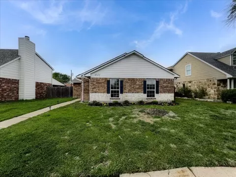 4521 Ebb Tide Dr, Rowlett, TX 75088