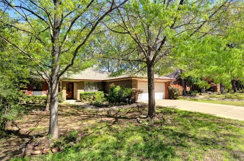 5303 Burning Springs Ct, Arlington, TX 76017