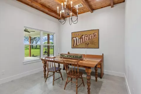 Dining - 1290 Cr 4040, Ector, TX 75439 photo 2 of 2