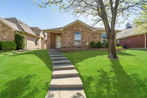 1618 Myrtle Dr, Little Elm, TX 75068