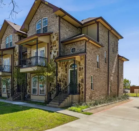 210 E Kaufman St, Richardson, TX 75081