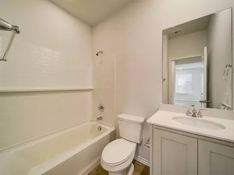 Bath - 1704 Wayne Ln, Celina, TX 75009 photo 1 of 4