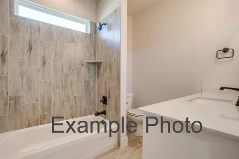 Bath - 7005 Ranch Vw, Springtown, TX 76082 photo 3 of 5