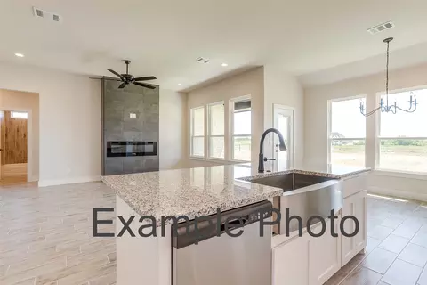 Kitchen - 7005 Ranch Vw, Springtown, TX 76082 photo 4 of 6