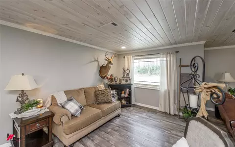 Living - 2545 Doc Steed Rd, Minden, LA 71055 photo 1 of 3