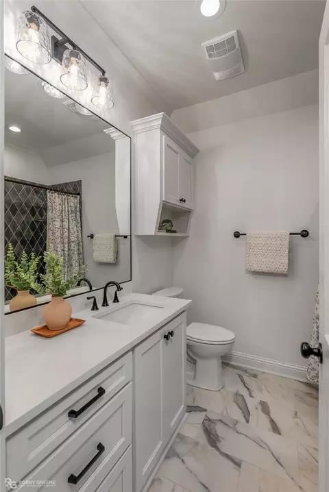 Bath - 123 Sitka Loop, Haughton, LA 71037 photo 4 of 5