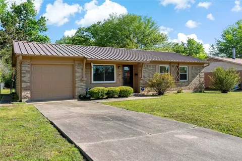 2255 Bella Vista Dr, Paris, TX 75460