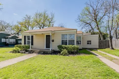 825 Edgefield Rd, Fort Worth, TX 76107