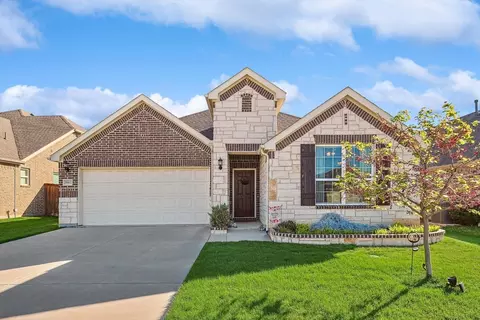 5912 Coppermill Rd, Fort Worth, TX 76137