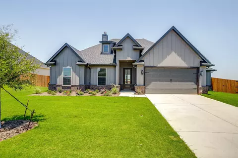 200 Trail Dust Rd, Godley, TX 76044