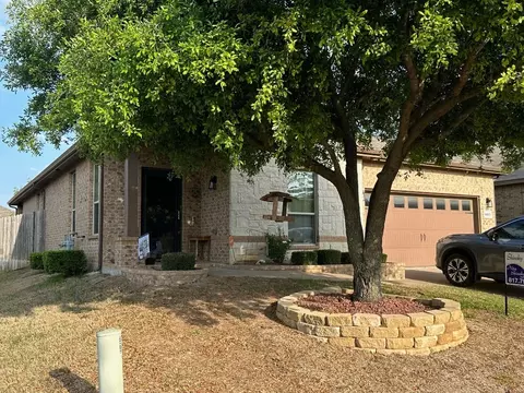 6803 Glen Eagle Dr, Arlington, TX 76001