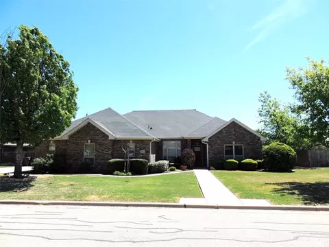 3717 Hill Country Dr, Abilene, TX 79606