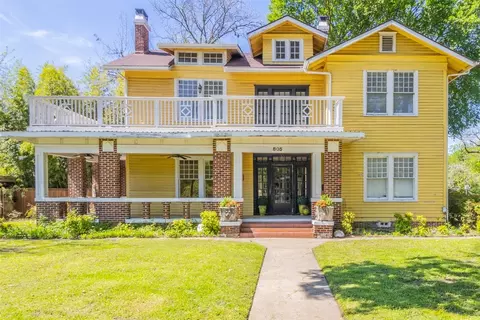 805 N Preston St, Ennis, TX 75119