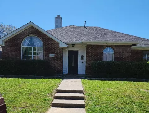 2733 Hyacinth Dr, Mesquite, TX 75181