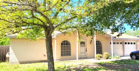 1016 John Reagan St, Benbrook, TX 76126