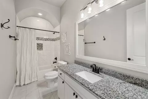 Bath - 4220 Tranquility Ln, Prosper, TX 75078 photo 4 of 7
