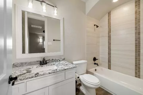 Bath - 4220 Tranquility Ln, Prosper, TX 75078 photo 7 of 7
