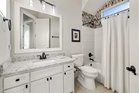 Bath - 4220 Tranquility Ln, Prosper, TX 75078 photo 3 of 7