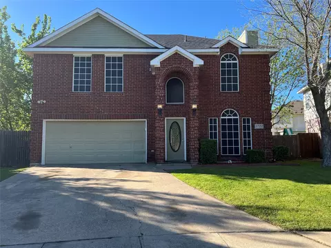 5702 Creekhollow Dr, Arlington, TX 76018