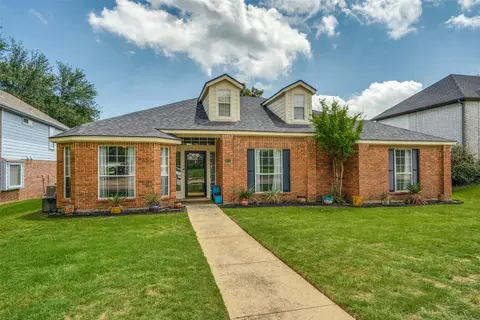 826 Deerlake Dr, Allen, TX 75002