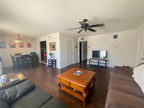 5055 Ridglea Ln #1101, Fort Worth, TX 76116