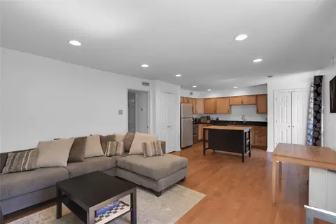 2722 Knight St #313E, Dallas, TX 75219