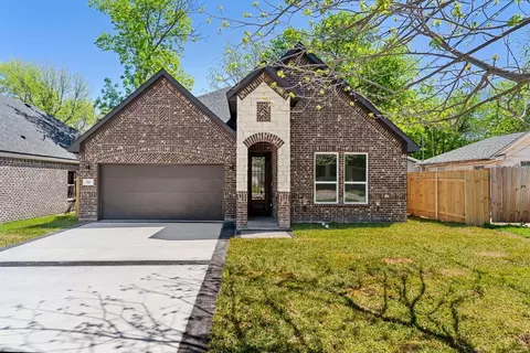 315 Mirike Dr, White Settlement, TX 76108