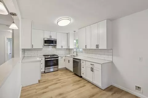 13416 Emeline St, Farmers Branch, TX 75234