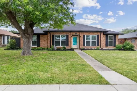 2620 Carmel Dr, Carrollton, TX 75006
